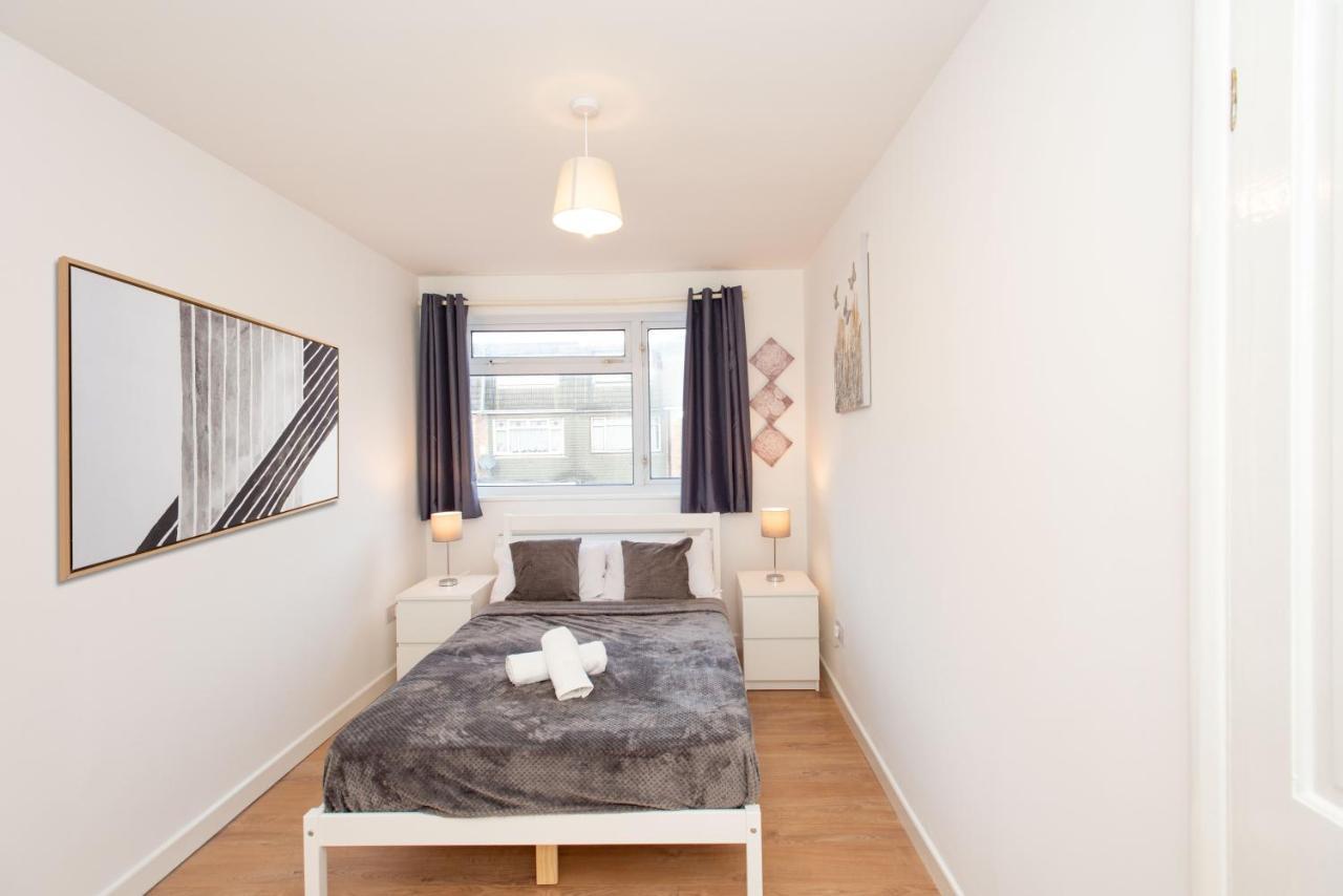 Stunning Four Bedroom House Close To Excel, O2 & Central London With Free Parking Eksteriør billede
