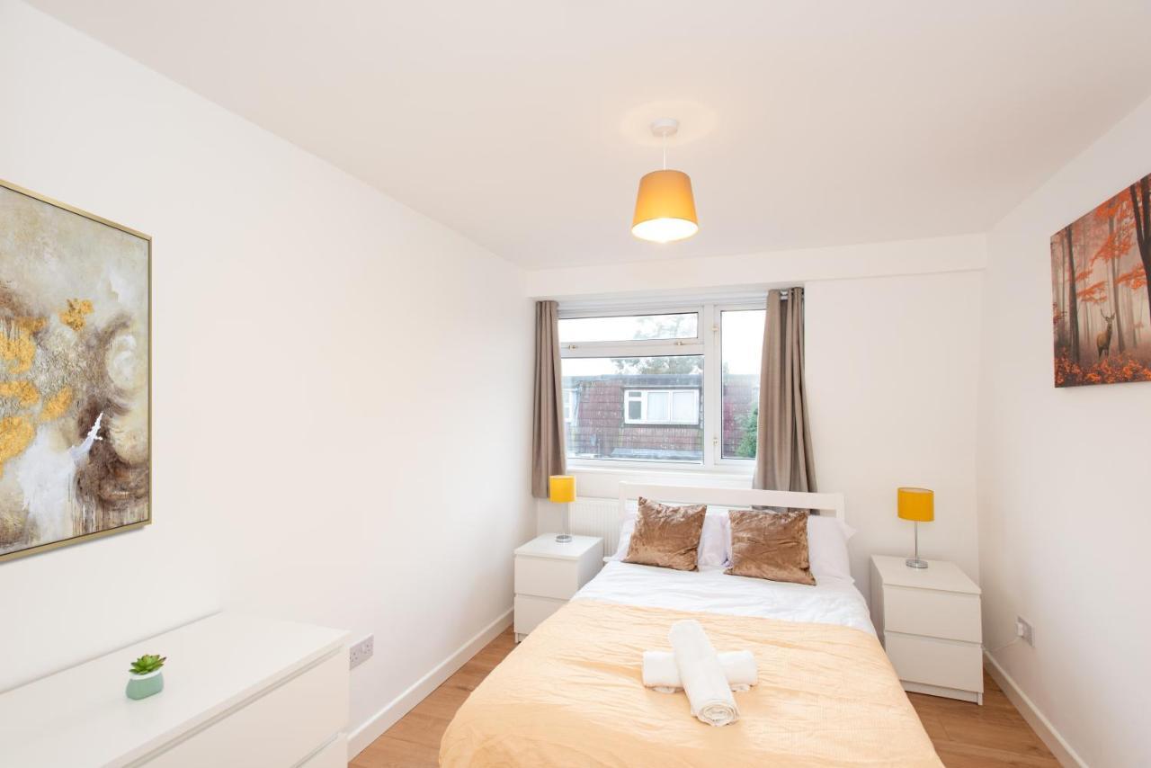 Stunning Four Bedroom House Close To Excel, O2 & Central London With Free Parking Eksteriør billede