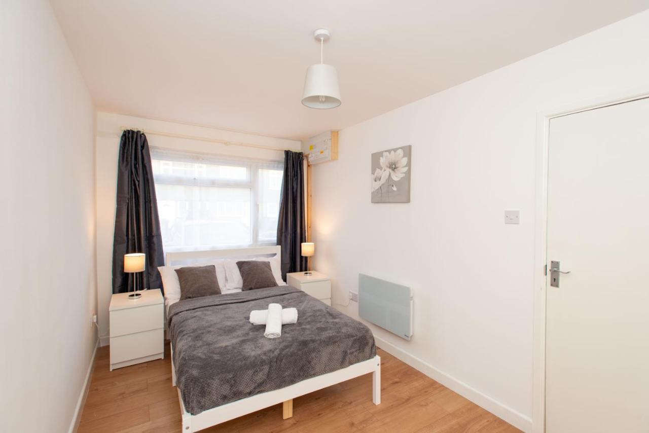 Stunning Four Bedroom House Close To Excel, O2 & Central London With Free Parking Eksteriør billede